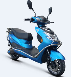 China Steel Frame Pedal Assisted Electric Scooter / Moped 800W Motor Solid Tires 6-8h Charging Time supplier